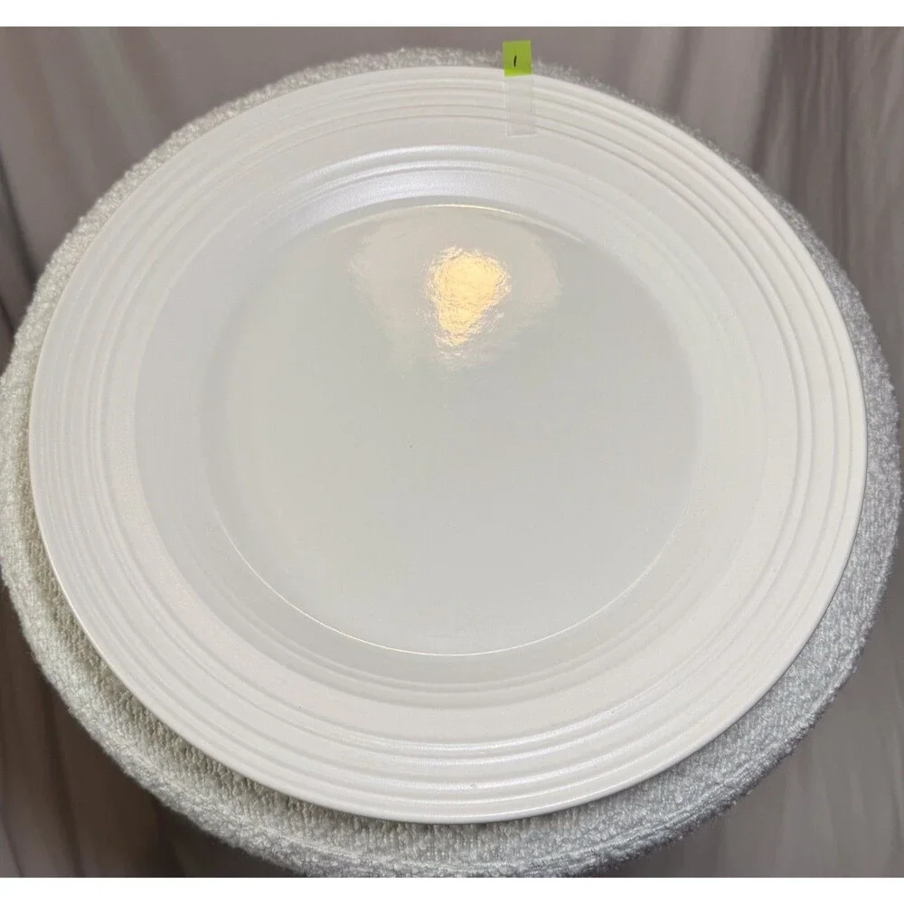 Mikasa Swirl White 10.75” Dinner Plates – Set of 7 – Stoneware – Modern Ribbed